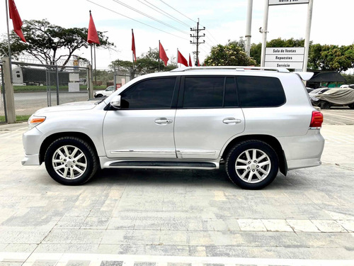 Toyota Land Cruiser 200 2015 4.5 Vxr