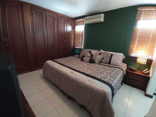 Imagen 22 de 30 de Se Vende Lindo Apartamento 137.5 M² 3h+serv/3b/2p La Ciudadela