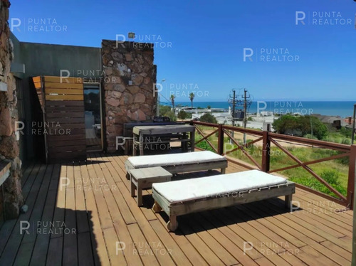 Imagen 3 de 30 de Importante Casa En Alquiler, Con Pileta, Vista Al Mar Y Muy Bien Ubicada El Chorro, Manantiales, Uruguay