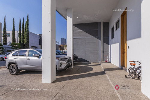 Residencia De Lujo En Venta Puerta Del Bosque Andares