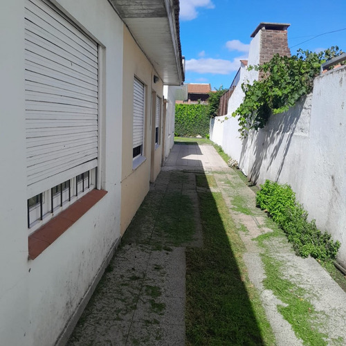 En Venta, Ph 4 Ambientes. Zona French E Italia