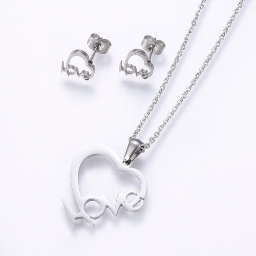 Collar + Aretes Con Dijes De Corazon Love 