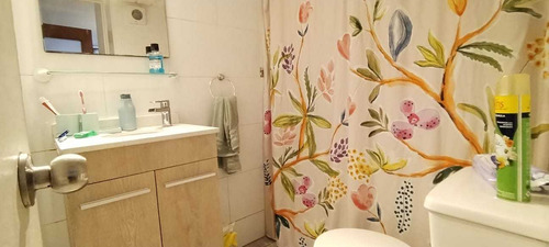 Piso 1, Metro, Excelente Ubicacion, 1d+1b+bod (98122)