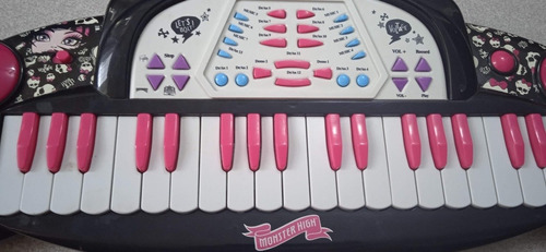 Imagen 2 de 3 de Piano Monster High , Con Efectos De Sonido ,utiliza 4pilasaa