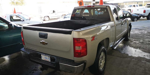 Imagen 14 de 15 de Chevrolet Cheyenne 2008 5.3 2500 Cab Ext B 4x4 Mt