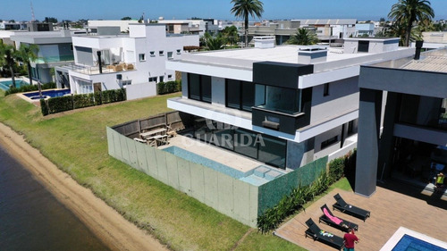 Imagem 7 de 15 de Casa Em Condominio - Centro - Ref: 210178 - V-210290