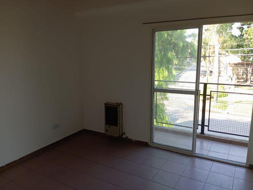 Departamento En Piñero (j.l.suarez)