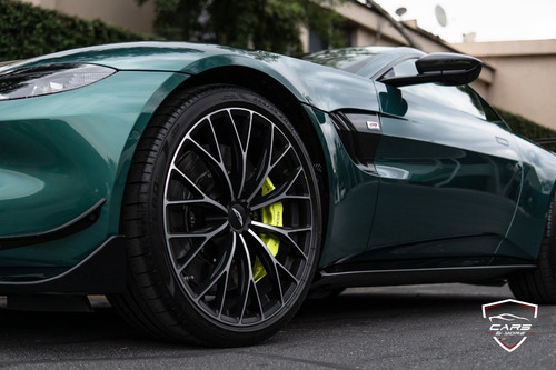 Aston Martin Vantage F1 2023