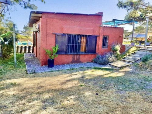 Venta Casa En Manantiales.- Ref: 1518