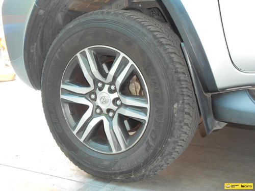 Imagen 25 de 25 de Toyota Fortuner 2018