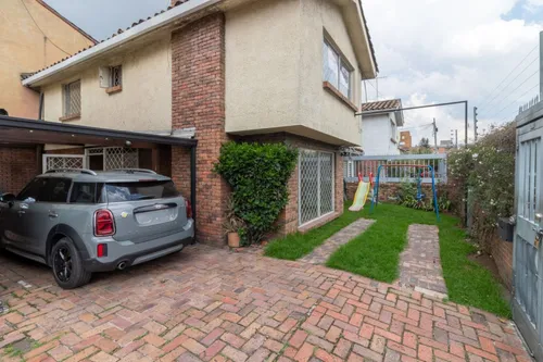 Casa En Arriendo/venta En Monaco. Cod V21554