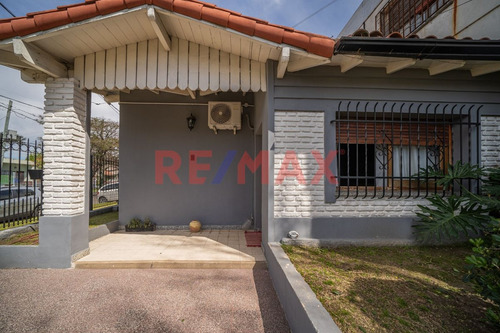 Venta Ph T/casa + Local. Garage. Jardin. Temperley