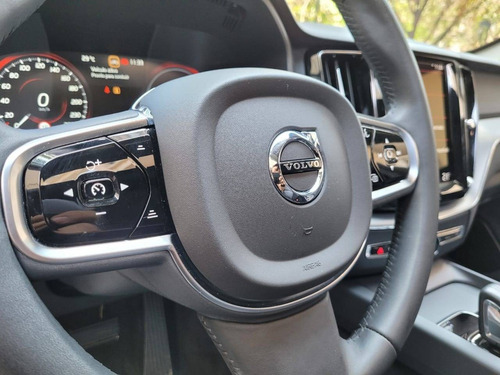 Imagem 11 de 15 de Volvo Xc60 2.0 T8 Hybrid Momentum Awd Geartronic