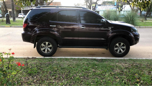 Imagen 2 de 4 de Toyota Sw4 3.0 Srv Cuero At 2007