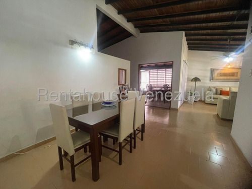 Rosa Rodríguez Vende Casa En Villas Tabures Ii, Cabudare 25-12806