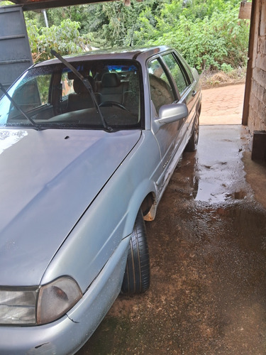 Volkswagen Santana 2.0 4p