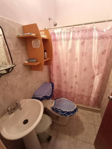 Imagen 8 de 14 de Amplia Casa En Res. Los Budares, San Diego, Valle De Oro (plc-805)