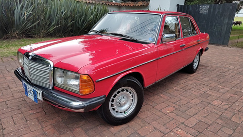 Mercedes-Benz 250 2.5 W123