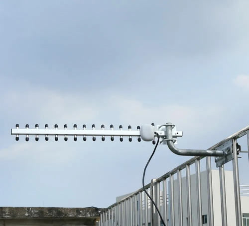 Antena Wireless 25dbi Direcional Yagi 2.4 Ghz Wifi 4g Rp-sma