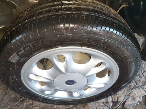 Fiat Marea Aro 15 Pneus Otimos