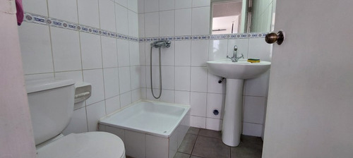 Vendo Departamento Con 2 Dormitorios, En La Cisterna