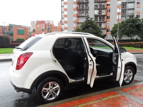 Ssangyong Korando C 2.0 4x4 Diésel Mec. Full E.