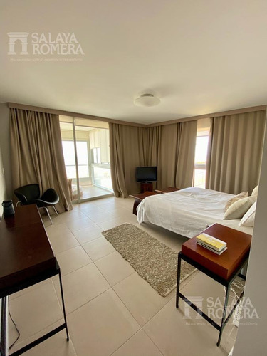 Imagen 9 de 13 de Venta Departamento - Playa Brava - 3 Dormitorios - Suite - Primera Linea