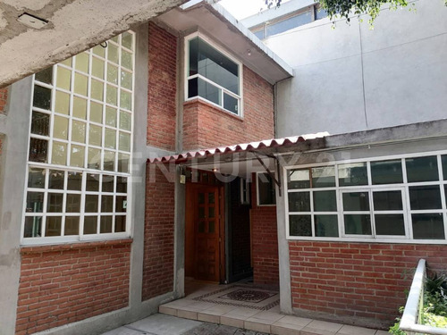 Casa En Venta En La Col. Santa Martha Acatitla, Iztapalapa Cdmx