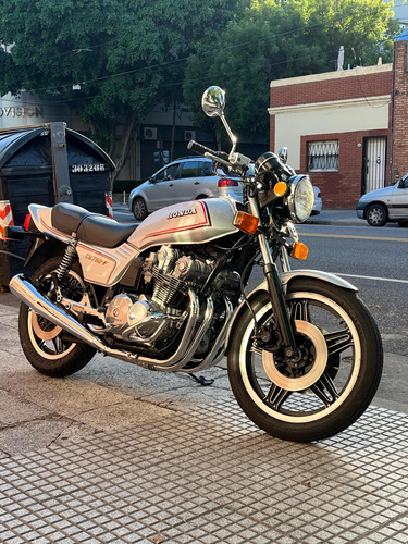 Honda Cb 750 F