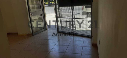 Imagen 4 de 9 de Pza. Italia- Local Al Frente En Venta