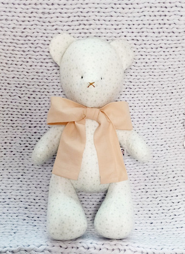 Imagem 6 de 10 de Urso Ursinho De Pelúcia Veludo Triângulos Menta 30cm