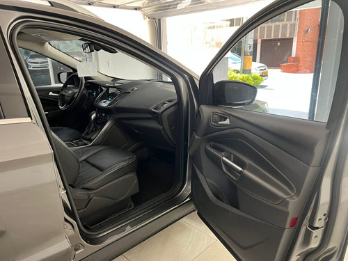 Imagen 7 de 15 de Ford Escape Automático 4×4 Full