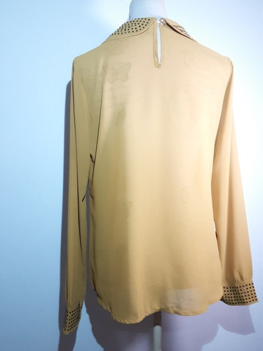 Imagen 7 de 10 de Blusa Color Mostaza Italiana Con Brillos Manga Larga Talla M