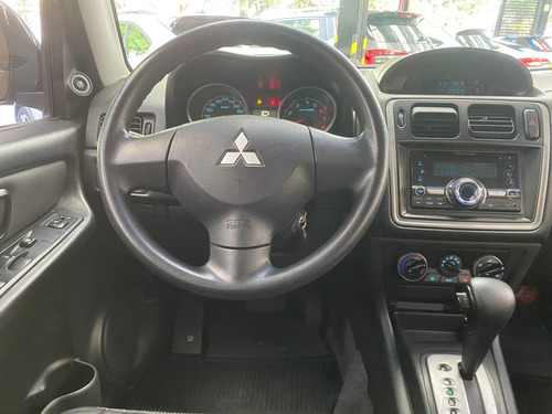Mitsubishi Pajero TR4 2.0 4X2 16V 140CV FLEX 4P AUTOMÁTICO