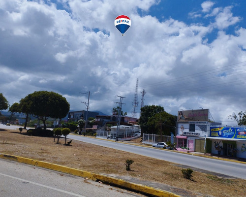 Re/max 2mil Vende Negocio En Mun. Maneiro, Isla De Margarita, Edo. Nueva Esparta