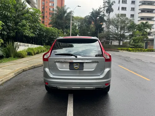 Volvo XC60 2.0 T5 Awd Summum