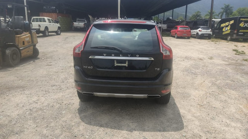 Imagem 4 de 8 de Sucata Volvo Xc60 2.0 T5 2015 Dynamic Fwd