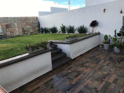 Imagen 5 de 9 de Casa En Renta Dentro De Condominio El Condado, Al Sur De La Ciudad, Querétaro.
