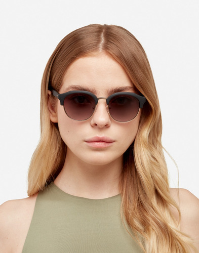 Lentes De Sol Hawkers-rubber Black Gradient Classic Rounded Color Negro