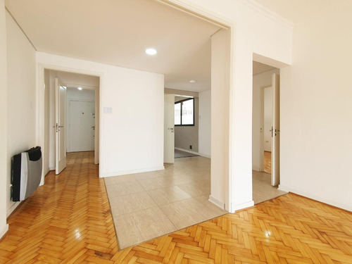 Impecable Semipiso 3 Amb. Flores   Fte  Balc. Corrido - Coc. Com.- Baño Y Toil. Oportunidad!!