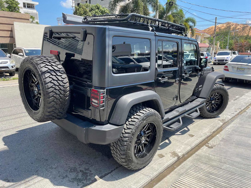 Imagen 3 de 15 de Jeep Wrangler Unlimited Sport 2017 Americano