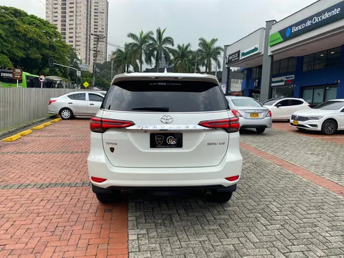 Toyota Fortuner Srv 2022 4000cc 4x4 Aut