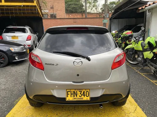 Mazda 2 1.5 15hm8 2010