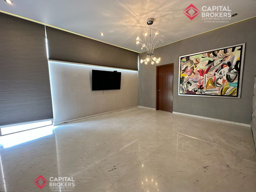 Casa En Venta De Lujo En Villa Verona Con Alberca