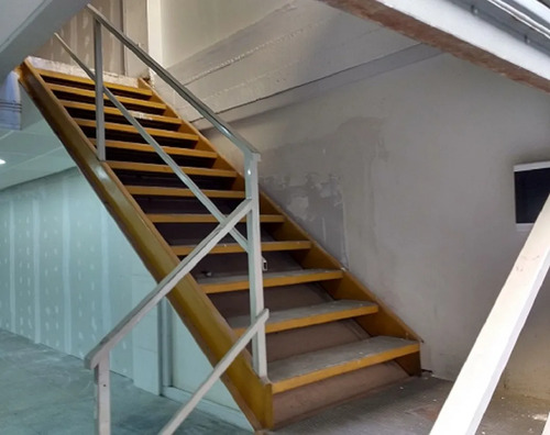 En Condominio De Excelente Estándar. Seguridad.