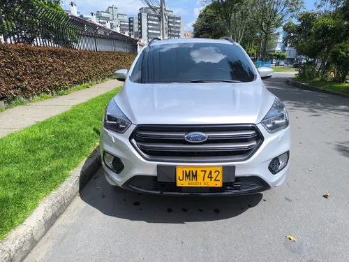 Ford Escape ST LINE AWD 4X4 TITANIUM
