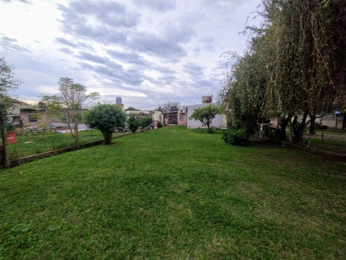 Venta Casa 2 Dormit. Santo Tomé-muy Buen Terreno