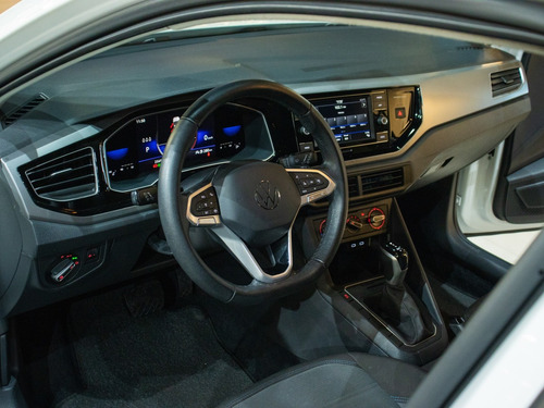 Volkswagen Nivus 1.0 200 TSI TOTAL FLEX COMFORTLINE AUTOMÁTICO