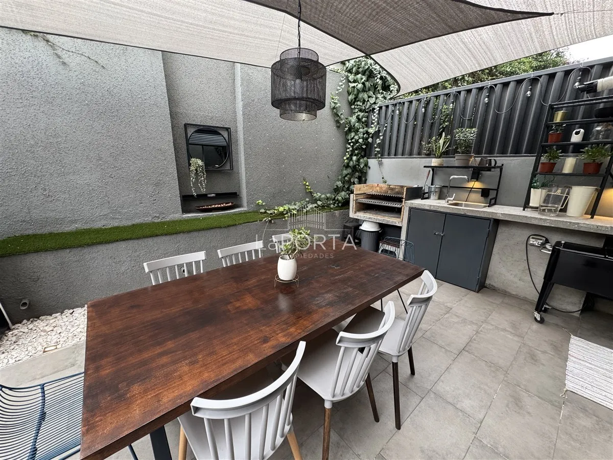 Imagen 5 de 17 de Depto Con Patio/ Barrio Italia/ Providencia/ Jardin/piscina