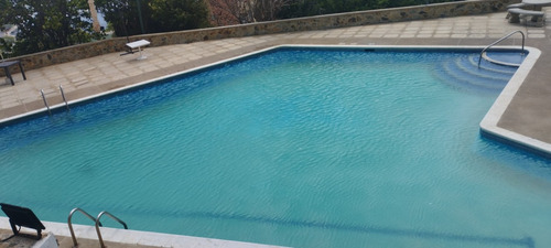 Apartamento En La Guaira De 84m2, 2 Hab, 2 Baños 1 P/e ( Acropolis) Ep